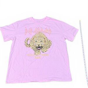 Def Leppard Rock of Ages Pink Graphic Tee Leopard Size L
